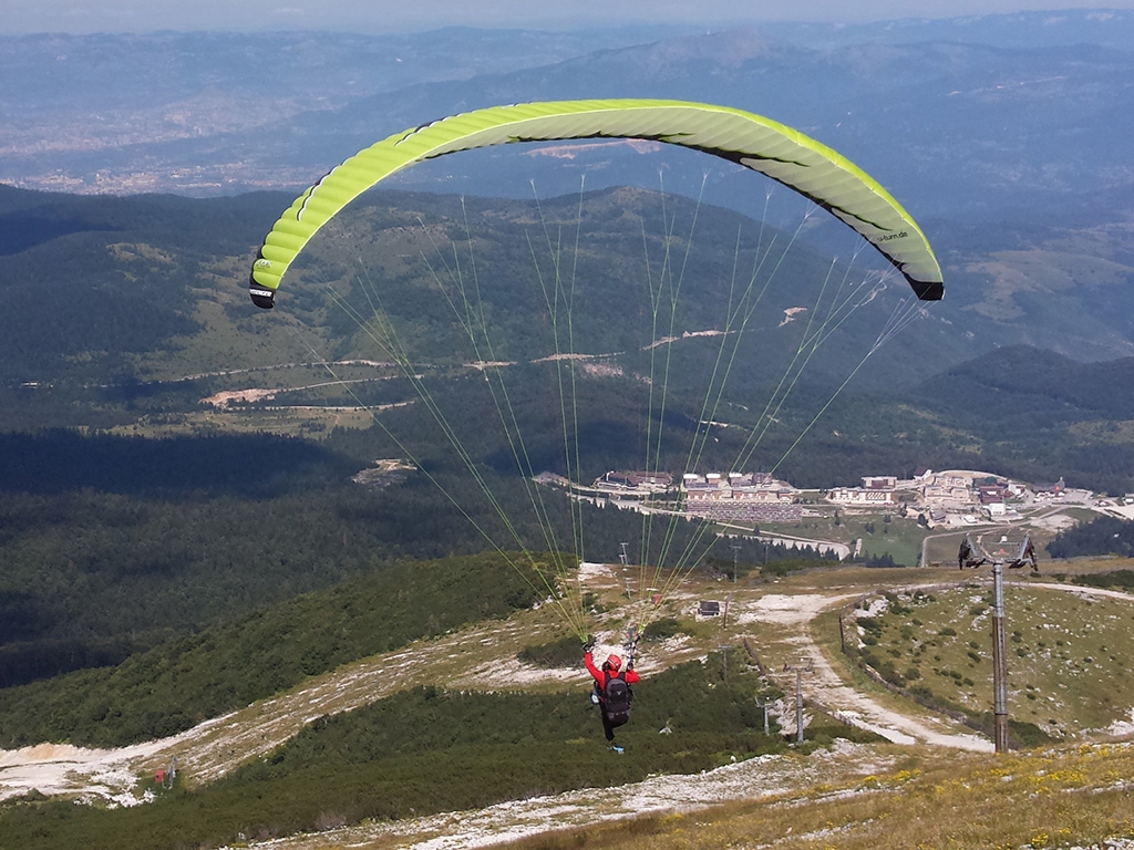 Samo za avanturiste:  "Extremesport" ogranizuje paragliding školu