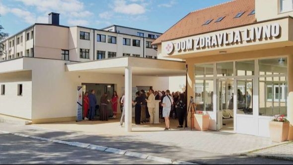 Vlada doktorima nudi povećanje od 10 posto plate kao prijelazno rješenje
