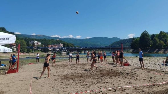 Veliki broj mladih na Igrama na Žanju u Goraždu