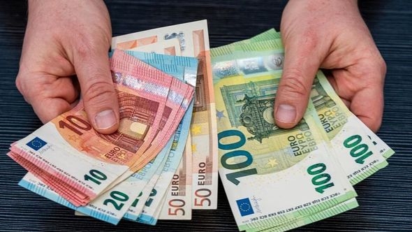 Pala vrijednost eura zbog rasta cijena energenata