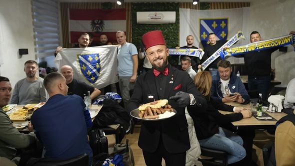 Ćevabdžinica u Beču časti: Besplatni ćevapi za sve dobre ljude pred utakmicu BiH i Austrije