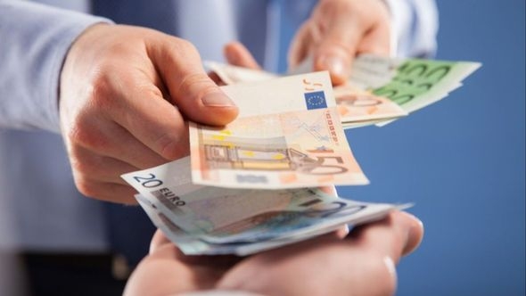 Prosječna neto plaća u susjednoj Crnoj Gori 1.009 eura