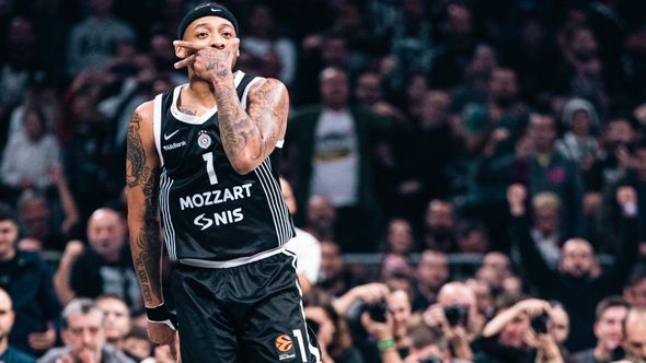 Partizan ne zna bez drame: Sporna sudijska odluka i promašen šut Gudurića za pobjedu, Beograđani ostvarili trijumf