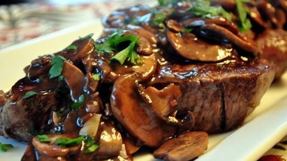 Biftek punjen vrganjima: Pravi gastronomski užitak