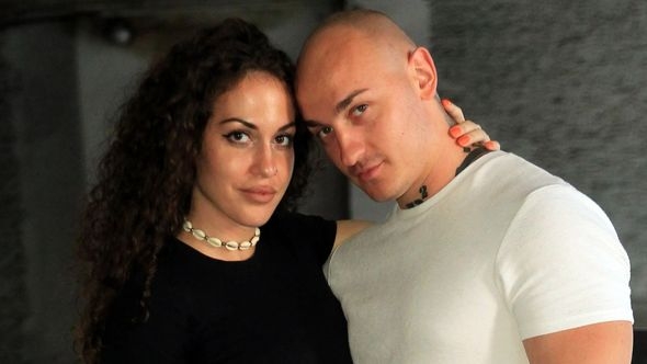 Desingerica se oglasio nakon vijesti da ga je žena izbacila iz stana: Pomenuo striptiz klub i otkrio istinu