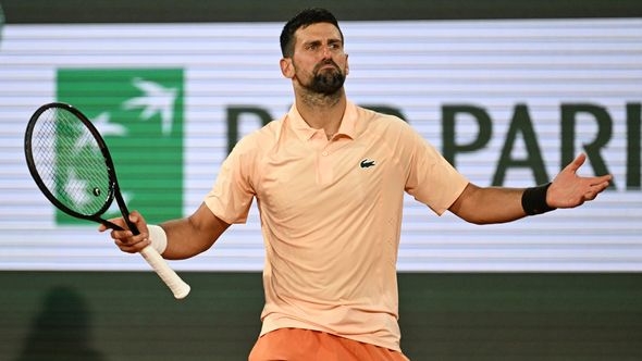 Novak Đoković u izuzetno teškim uslovima izborio plasman u treće kolo Rolan Garosa