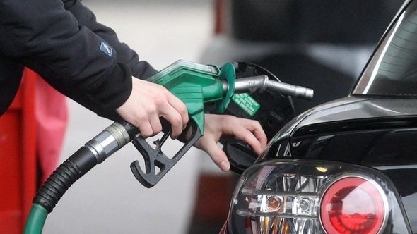 Za pun rezervoar dizela sada je potrebno do 50 KM više nego prije mjesec