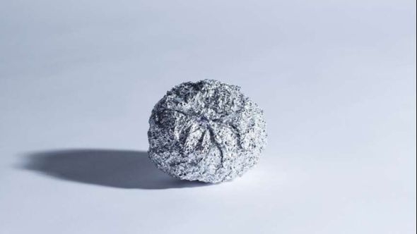 Znate li šta se dogodi kada kuglicu od aluminijske folije ubacite u mašinu za veš?