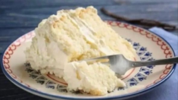 Depresivna torta koja osvaja jednostavnošću