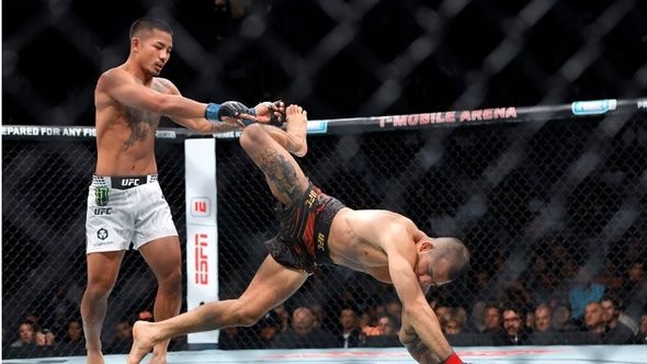 Bizaran način da se izgubi UFC titula: Pantoža polomio ruku nakon 20 sekundi