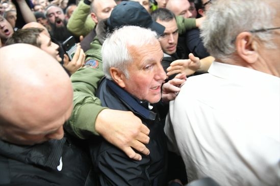 Obradović među Grobarima: Pogledajte nevjerovatnu scenu na aerodromu