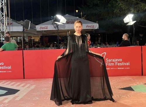 Elegancija na nivou: Judita Franković prošetala crvenim tepihom