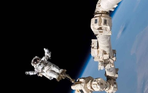 NASA evakuirala četvero astronauta s Međunarodne svemirske stanice zbog zdravstvenog problema