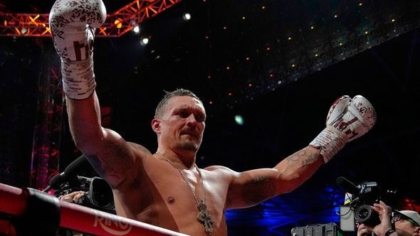 Oleksandr Usik šokirao bokserski svijet odricanjem od pojaseva