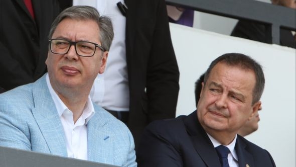 Vučić natjerao Dačića da ode u bolnicu kada je vidio kako ministar policije loše izgleda