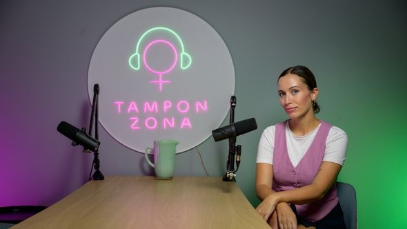 Tampon Zona i glumica Nadine Mičić uživo pred sarajevskom publikom