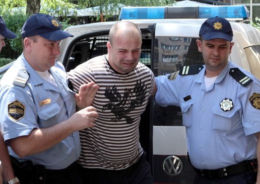 Ovo je muškarac koji je jutros pucao na policajce na Ilidži: Poznat po nadimku "ubica koji plače"