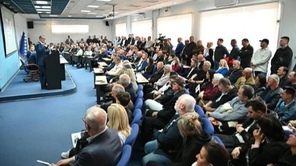 Tuzla: Predstavljeni novi članovi SBiH, među njima i vijećnici koji su jučer isključeni iz DF-a