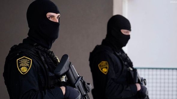 Velika akcija policije: Pretresi na 24 lokacije, hapšenja zbog droge i oružja