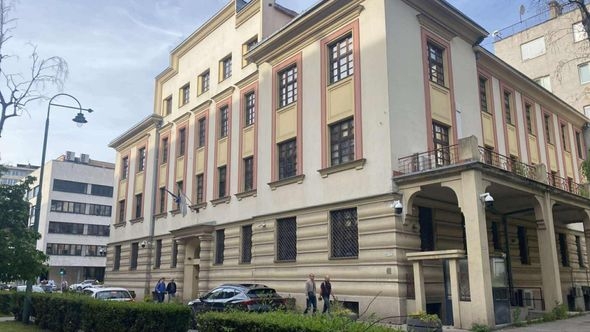 Tužilaštvu KS predate dvije osobe: Osumnjičeni za seksualno iskorištavanje maloljetnica