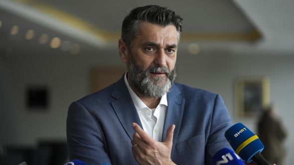 Emir Suljagić razmontirao Penavine poruke u hrvatskom Saboru: Srebrenica i Heliodrom su zlodjela protiv istog naroda
