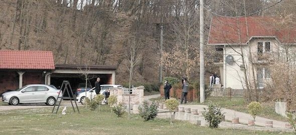Na mjestu zločina pronađeni pištolj i tri čahure: Obavljena obdukcija tijela oca i sina koji su pronađeni mrtvi u garaži