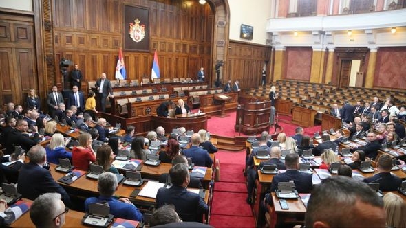 Skupštini Srbije podnijet Prijedlog rezolucije o genocidu u Srebrenici
