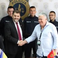 MUP KS i firma iz Podgorice potpisali ugovor o školovanju pilota i aviomehaničara helikopterske jedinice
