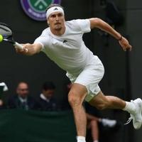Tsitsipas eliminiran, Zverev nastavlja nastup na Wimbledonu